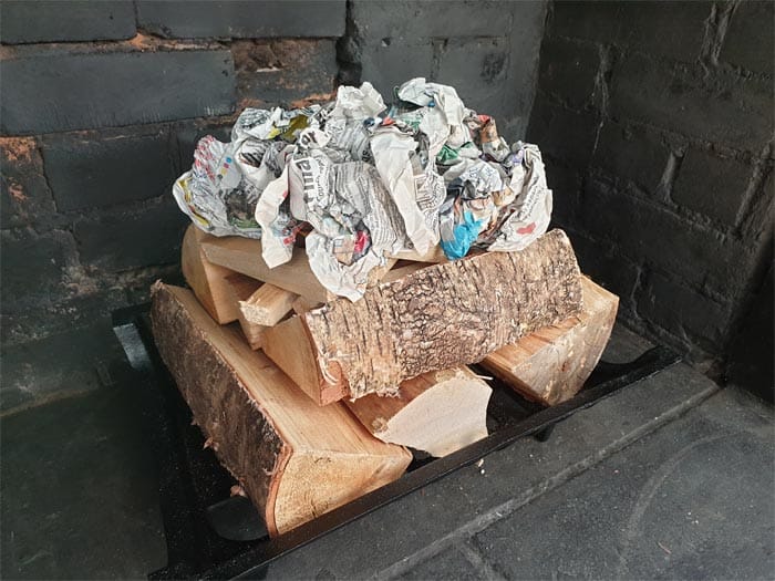 top down burn method from fireplaceuniverse.com