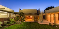 Hollyhock-house-los-angeles-outdoor-night